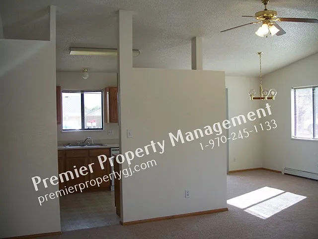 2902 Pinyon Ave — Photo 6