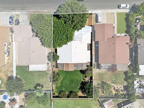 5th image of 80847 Dartmouth Ave