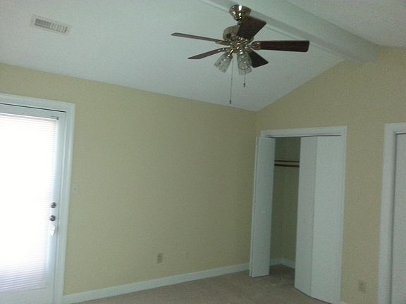 3rd image of 500 Woodcroft Pkwy #18A