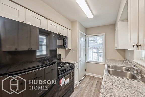 4th image of 4404 S Homan Ave #1