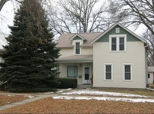 603 Capital St, Yankton, SD 57078