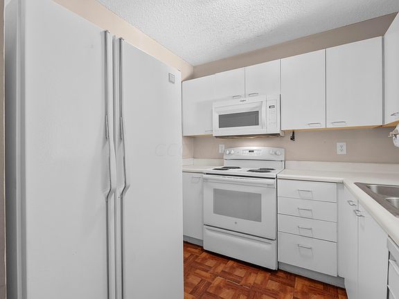 5th image of 170 Hawkins Ln