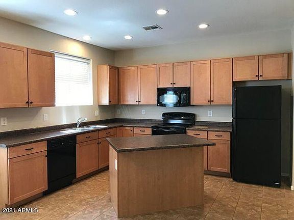3rd image of 7221 N 89th Ln