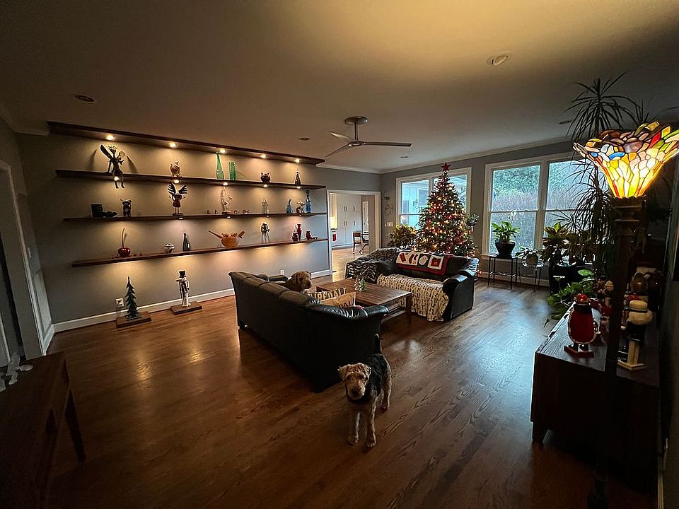 1st image of 1801 Larkspur Ln