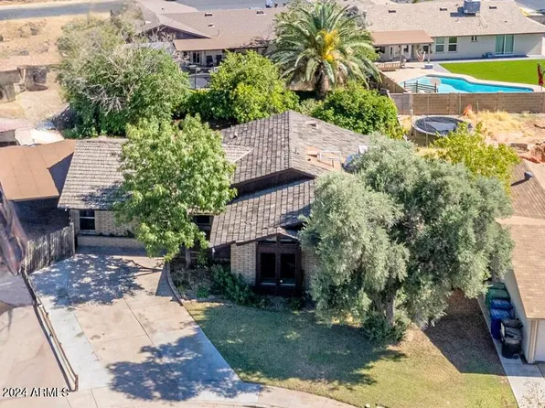 2211 E GRANITE Circle, Mesa, AZ 85204