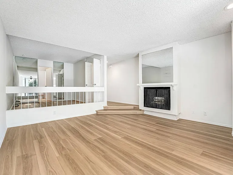 727 Westbourne — Photo 3