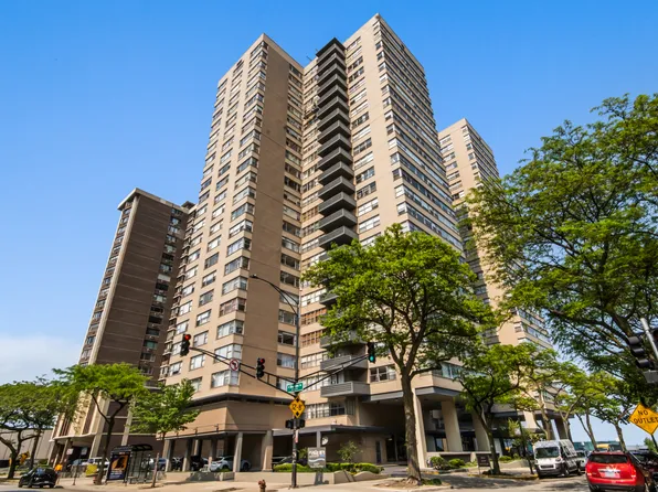 6301 N Sheridan Rd APT 18E, Chicago, IL 60660