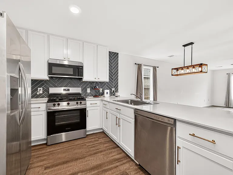 18634 Scopello Dr — Photo 15