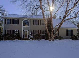 34 Kings Row, North Reading, MA 01864