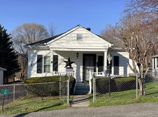 71 Kingstown Ln, Hot Springs, VA 24445