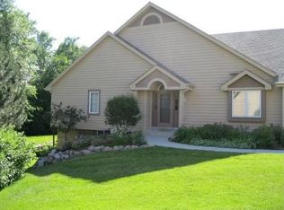 17475 Emily Ann Ct, Brookfield, WI 53045