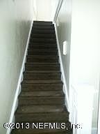 4th image of 143 W 18th St