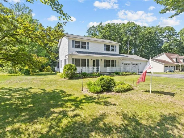 37 Deer Run, Milton, VT 05468