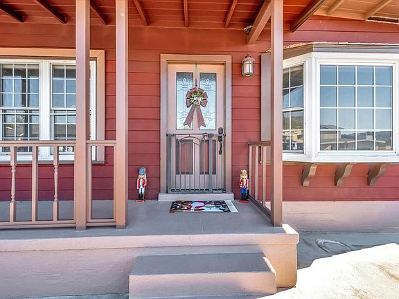 4th image of 352 Forest View Dr