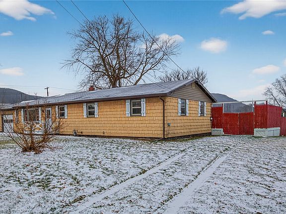 2nd image of 4711 Clawson Dr
