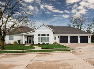 725 Sunset Rdg, DUBUQUE, IA 52003