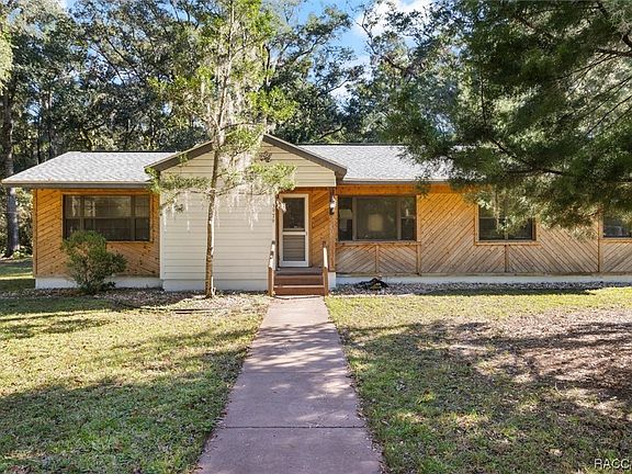 2nd image of 3979 N Olive Ave