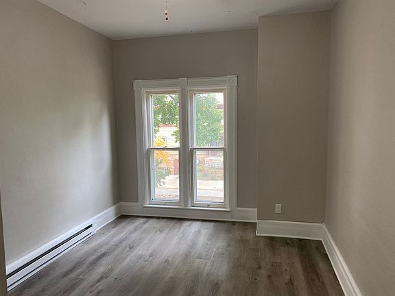 4th image of 709 Fulton St #2