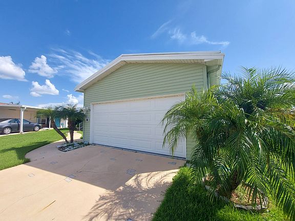 4th image of 132 Jacaranda Way