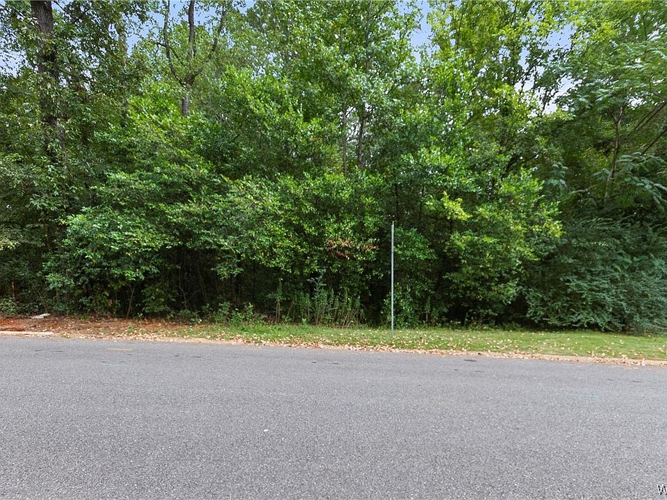 2nd image of 110 Arcadia Dr