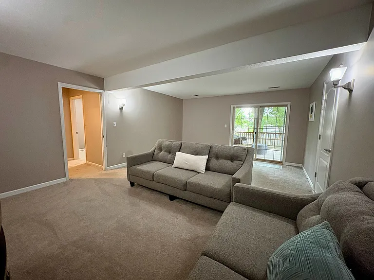 Living Room 2 (Basement)