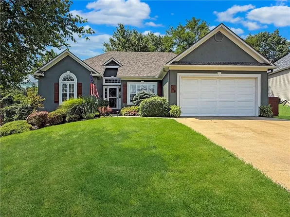 700 Deerfield Ct, Warrensburg, MO 64093