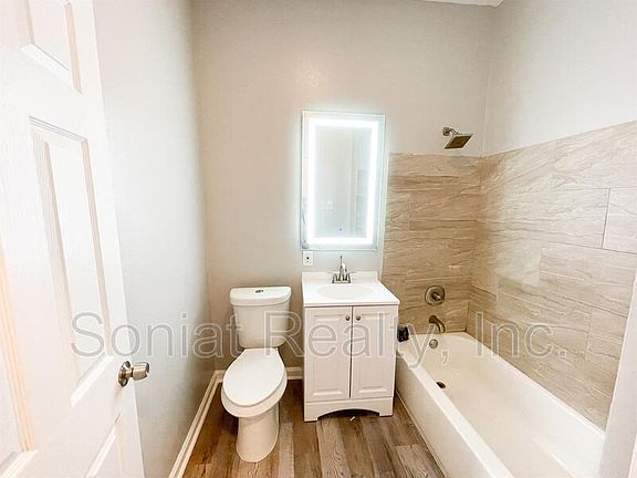 4th image of 2114 Painters St #2114