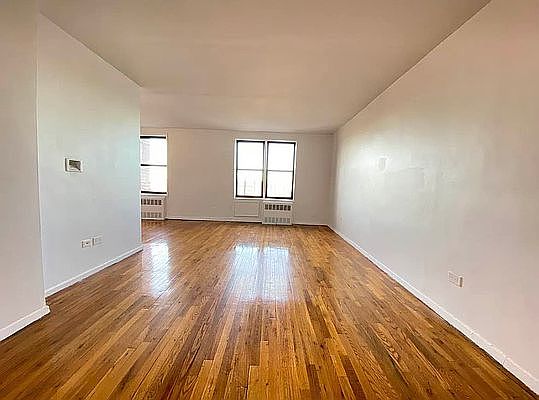2nd image of 3255 Randall Ave APT 5F