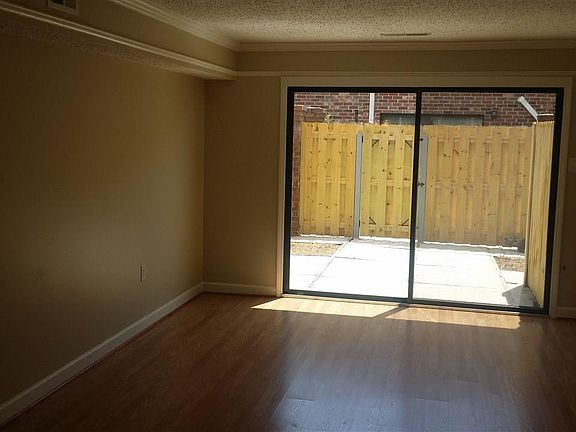 5th image of 2530 E North St APT 11G