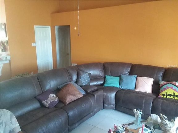 4th image of 307 Mariana Way