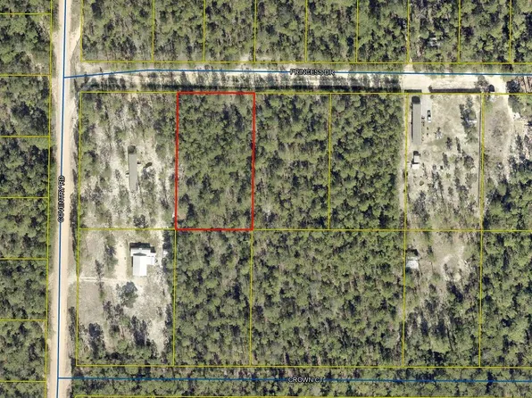 48 Princess St, Defuniak Springs, FL 32433