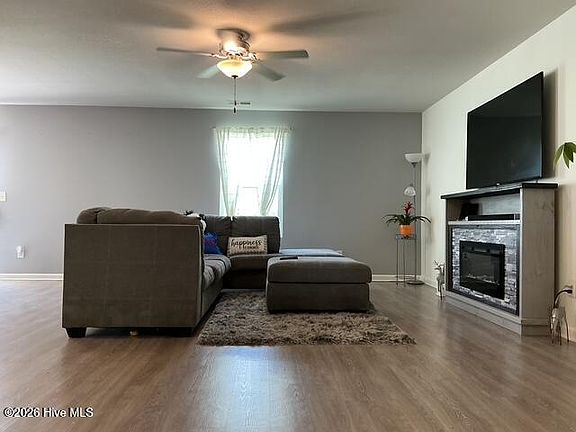 5th image of 407 Mineral Spring Lane