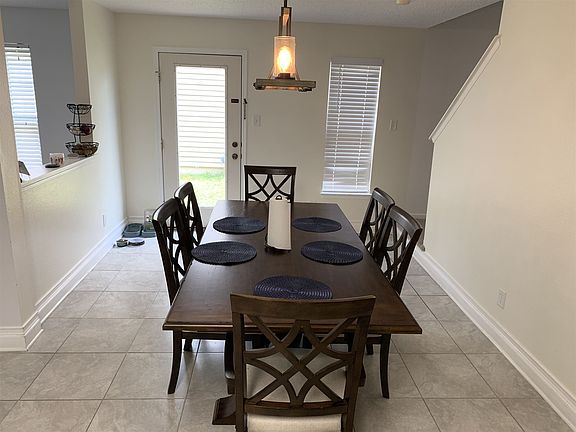 4th image of 2735 Brewster Ln