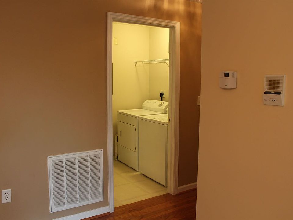 Laundry with washer & dryer included
