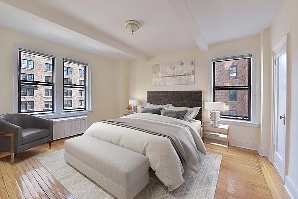 Rented by Bank Neary | media 2