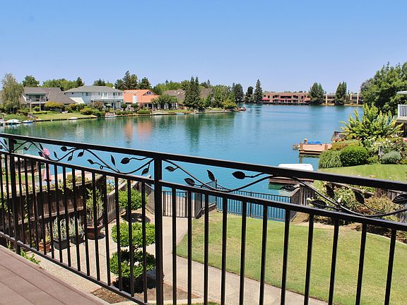 5th image of 1841 Lakeshore Dr