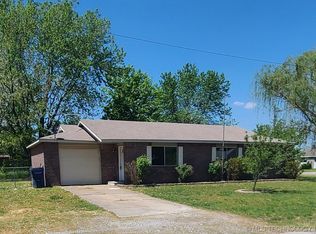 207 N Hendricks St, Ochelata, OK 74051