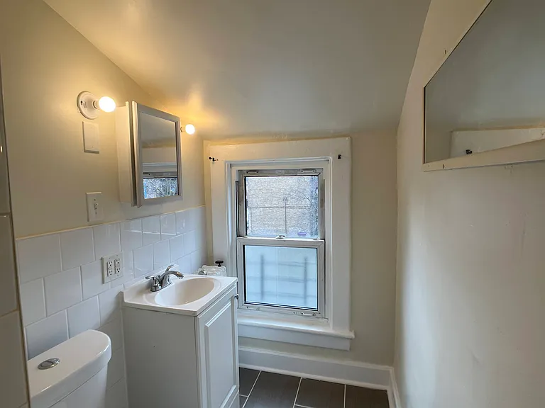 S 1st Ave — Photo 3