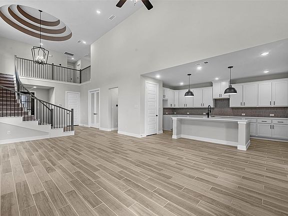 3rd image of 24923 Poppy Terrace Ct