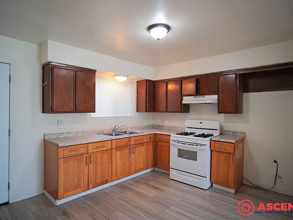 4th image of 224 Washington Ave APT A