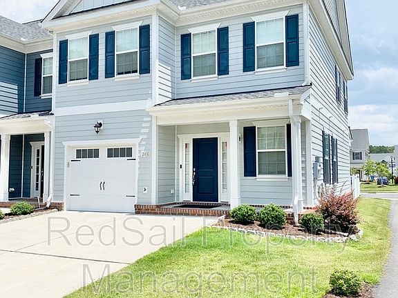 2nd image of 2113 Steiner St