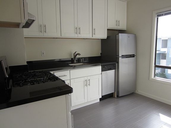 2nd image of 80 Terra Vista Ave APT 7
