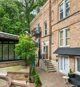 1407 N Wells St APT 3E, Chicago, IL, 60610