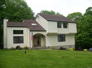 3 Oak Ave, Somers, NY 10589
