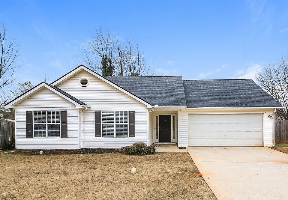 1st image of 604 Fieldcrest Dr