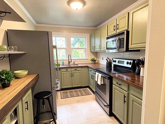 4th image of 6008 Edmondson Ln