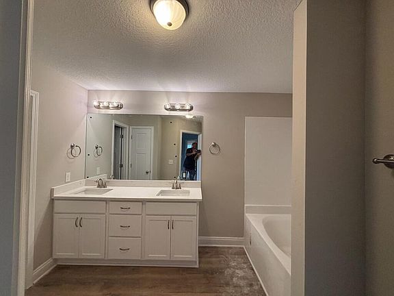 5th image of 9234 E River Dr