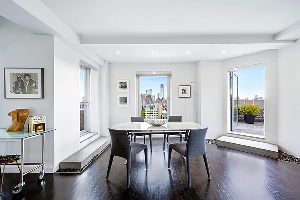 Sold by Sotheby's International Realty | media 5