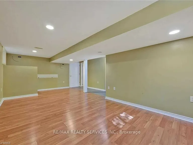 675 Inverness Ave — Photo 14