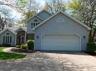 21299 Albion Rd, Strongsville, OH 44149